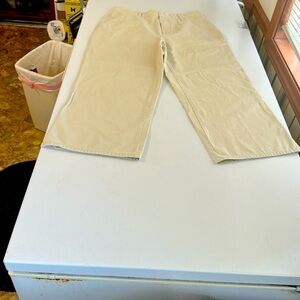 Women’s kaki’s D-10